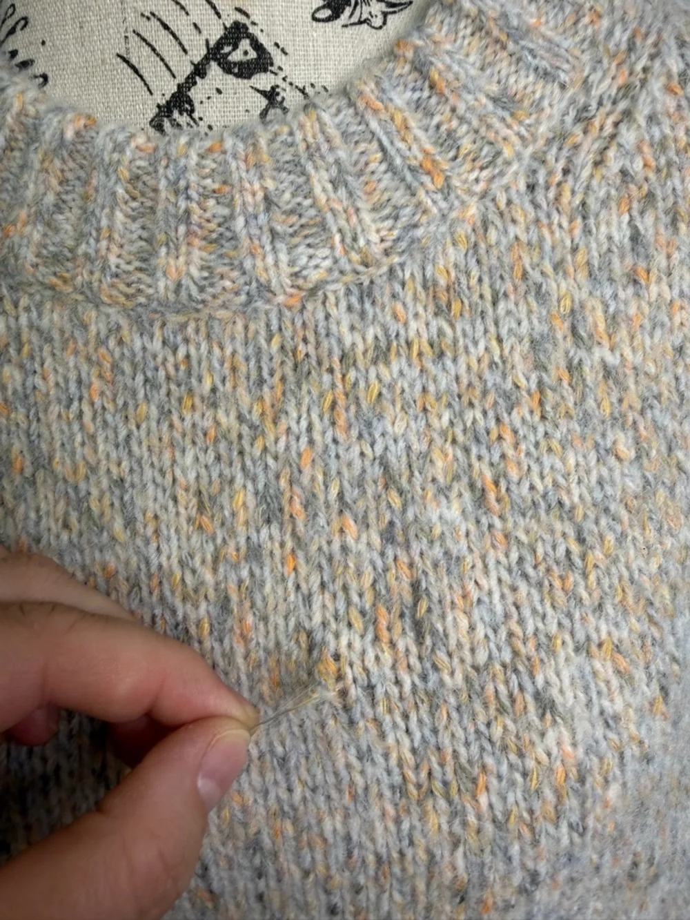 J.Crew Relaxed crewneck pullover NWT Size M - Picture 5 of 10